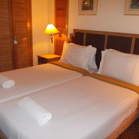 Everly Serviced Apartment Malacca Exterior foto